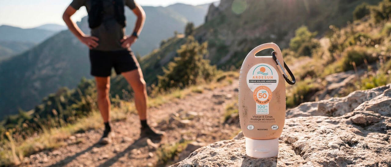 Crème solaire ARDESUN randonnée en Ardèche – protection outdoor SPF50 crème solaire ardesun randonnée protection solaire activité outdoor montagne