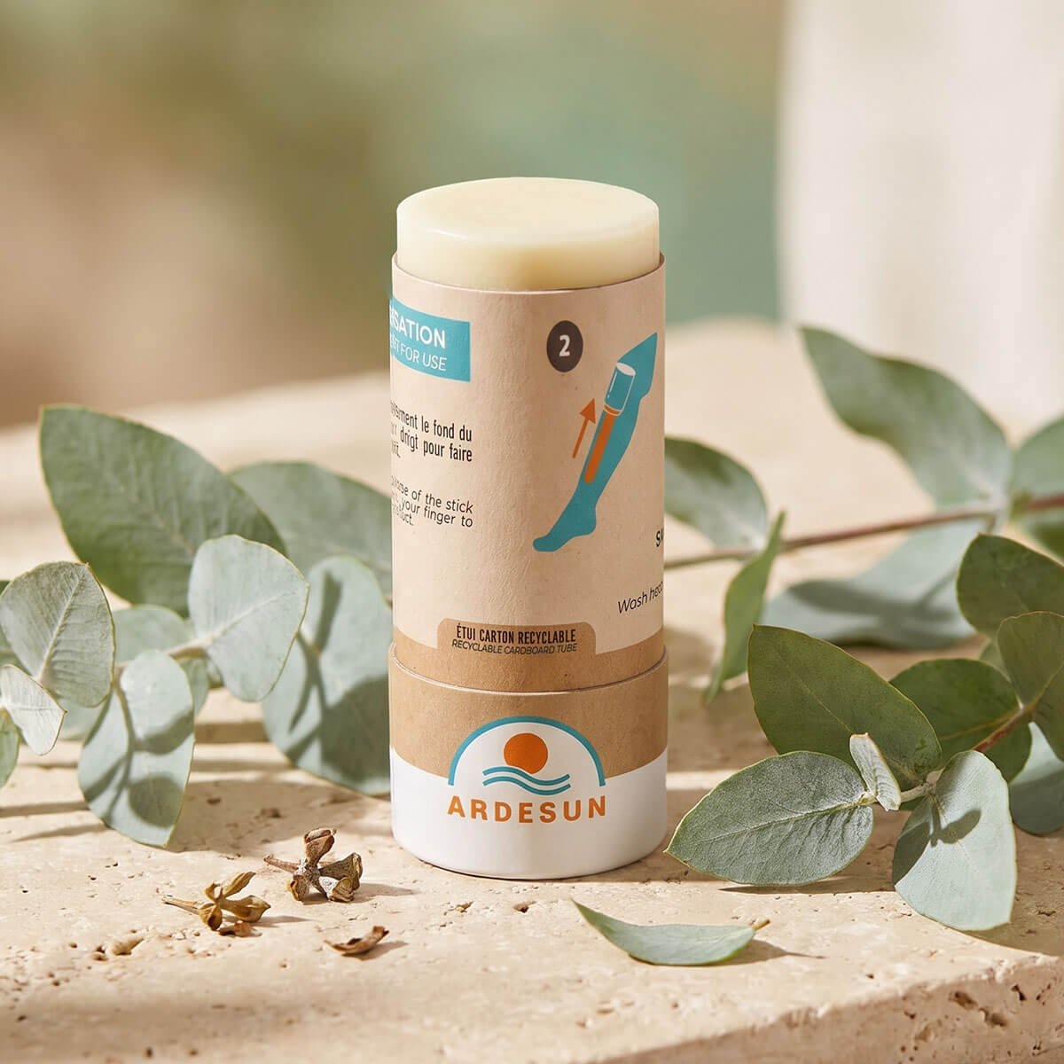 ARDESUN repellent mosquito stick, open, with eucalyptus leaves, illustrating its active ingredient of plant origin